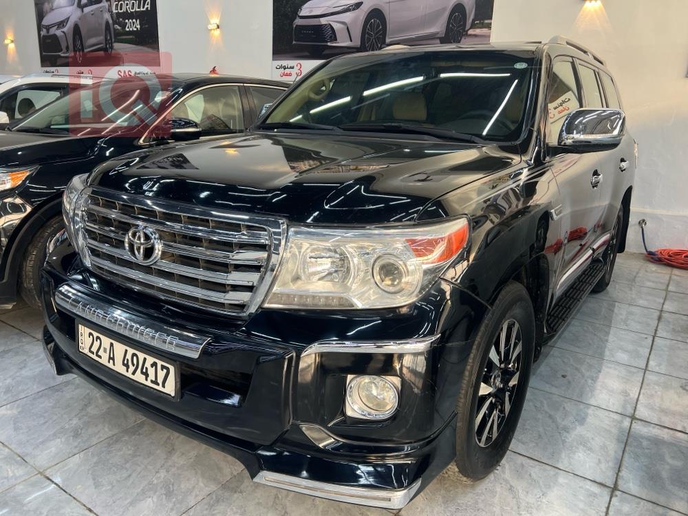 تويوتا لاندكروزر